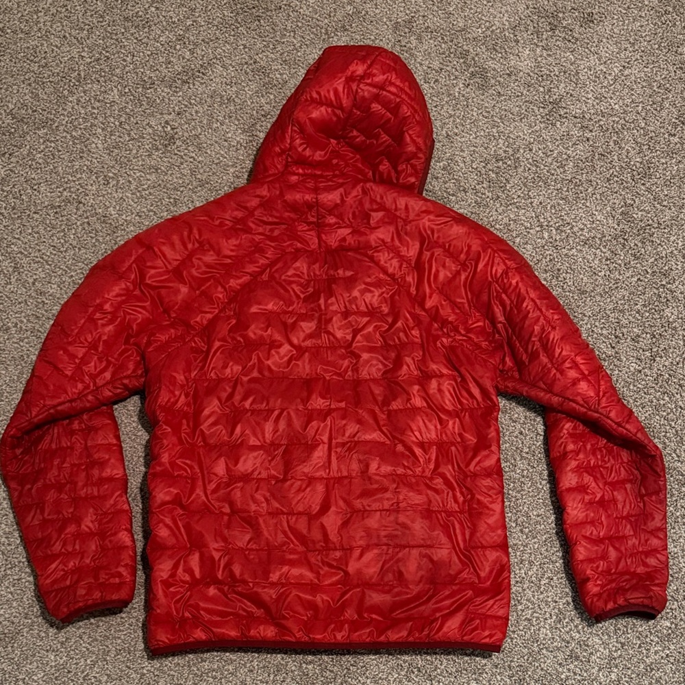 Patagonia Nano Puff Hoodie Red Puffer Jacket - Picture 3 of 3
